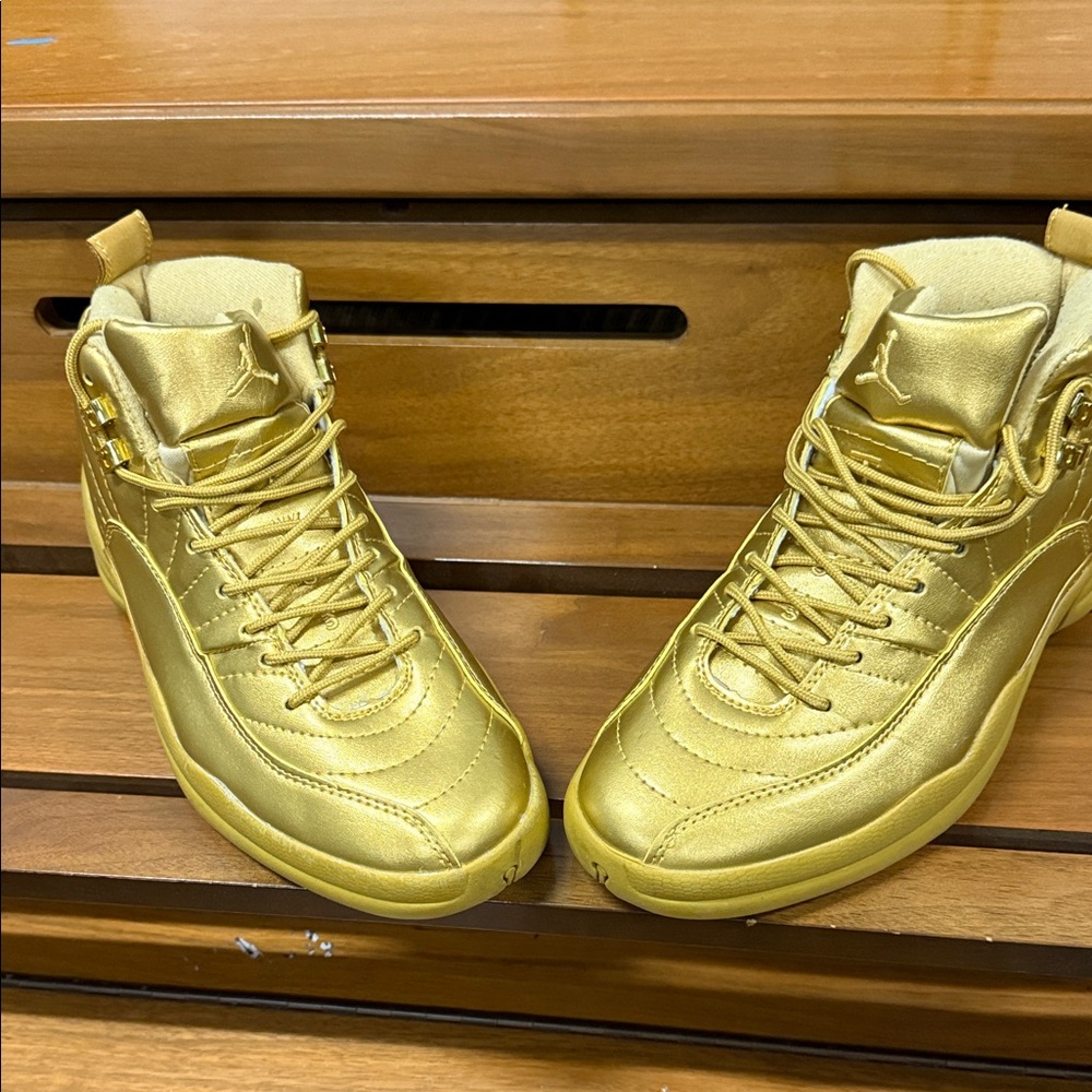 Air‎ Jordan 12 Retro "Pinnacle Gold" Sz 9 Golden